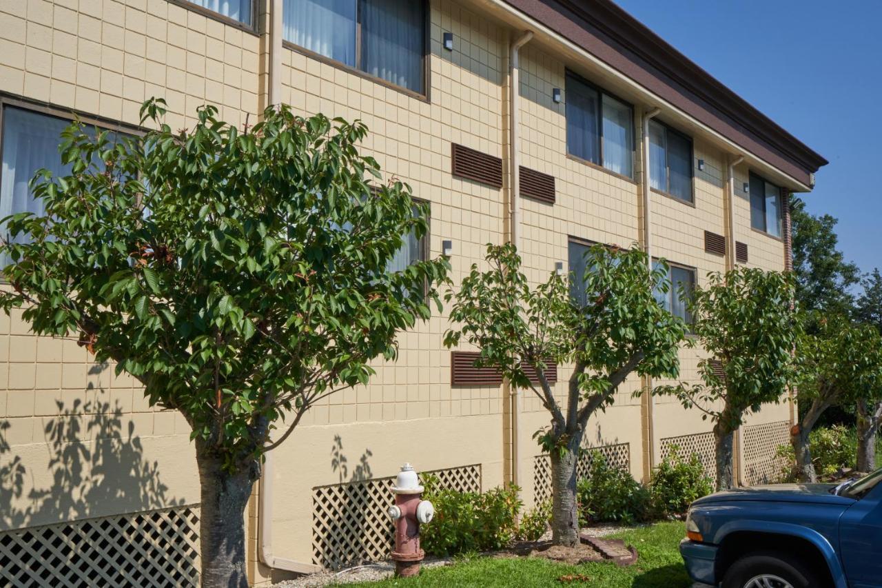 Riverview Inn & Suites Somerset Экстерьер фото